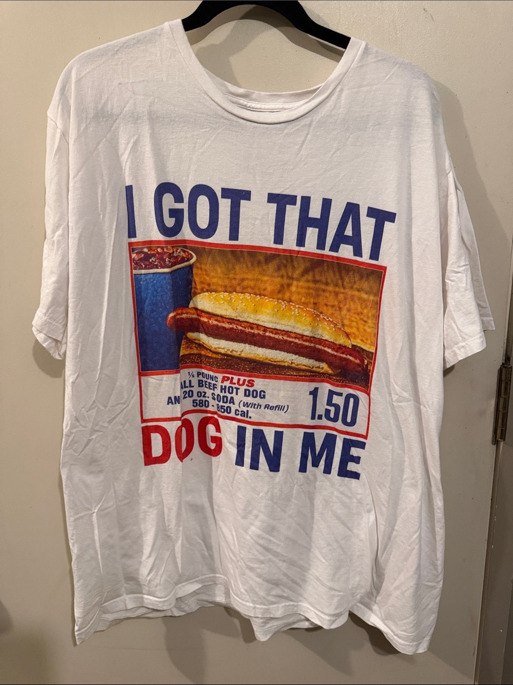 Costco Novelty 'I Got That Dog In Me' Graphic Dog Hot Dog T-Shirt